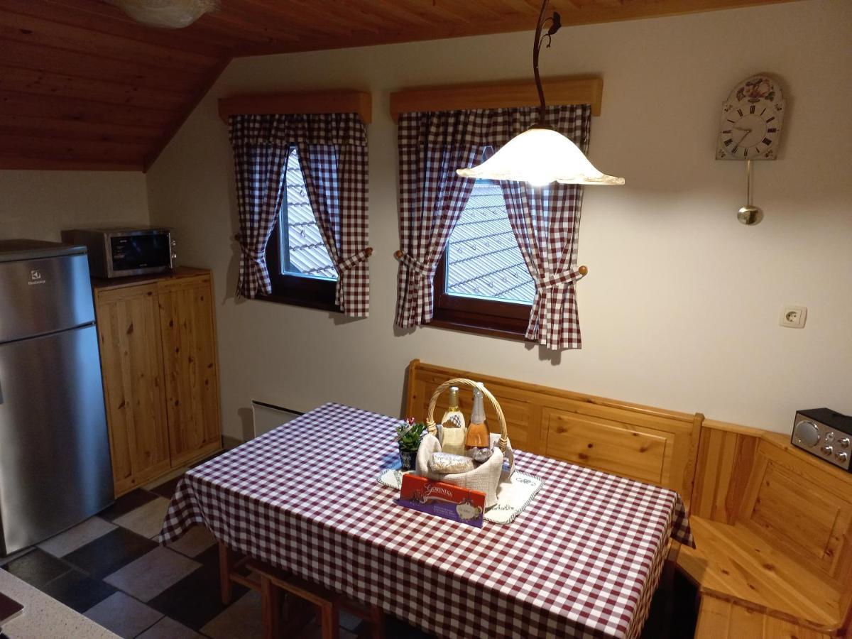 Apartment Zeleni Dragulj Pohorje Oplotnica Exterior foto